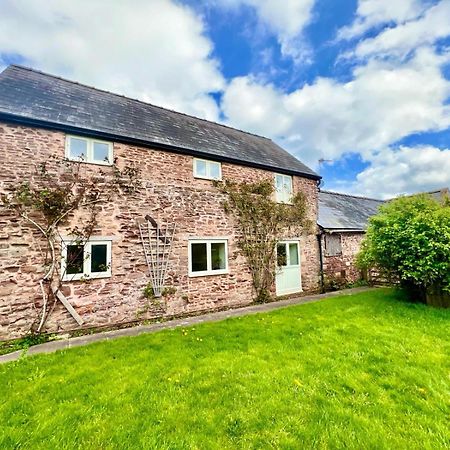 Abenhall Cottages Mitcheldean Bagian luar foto