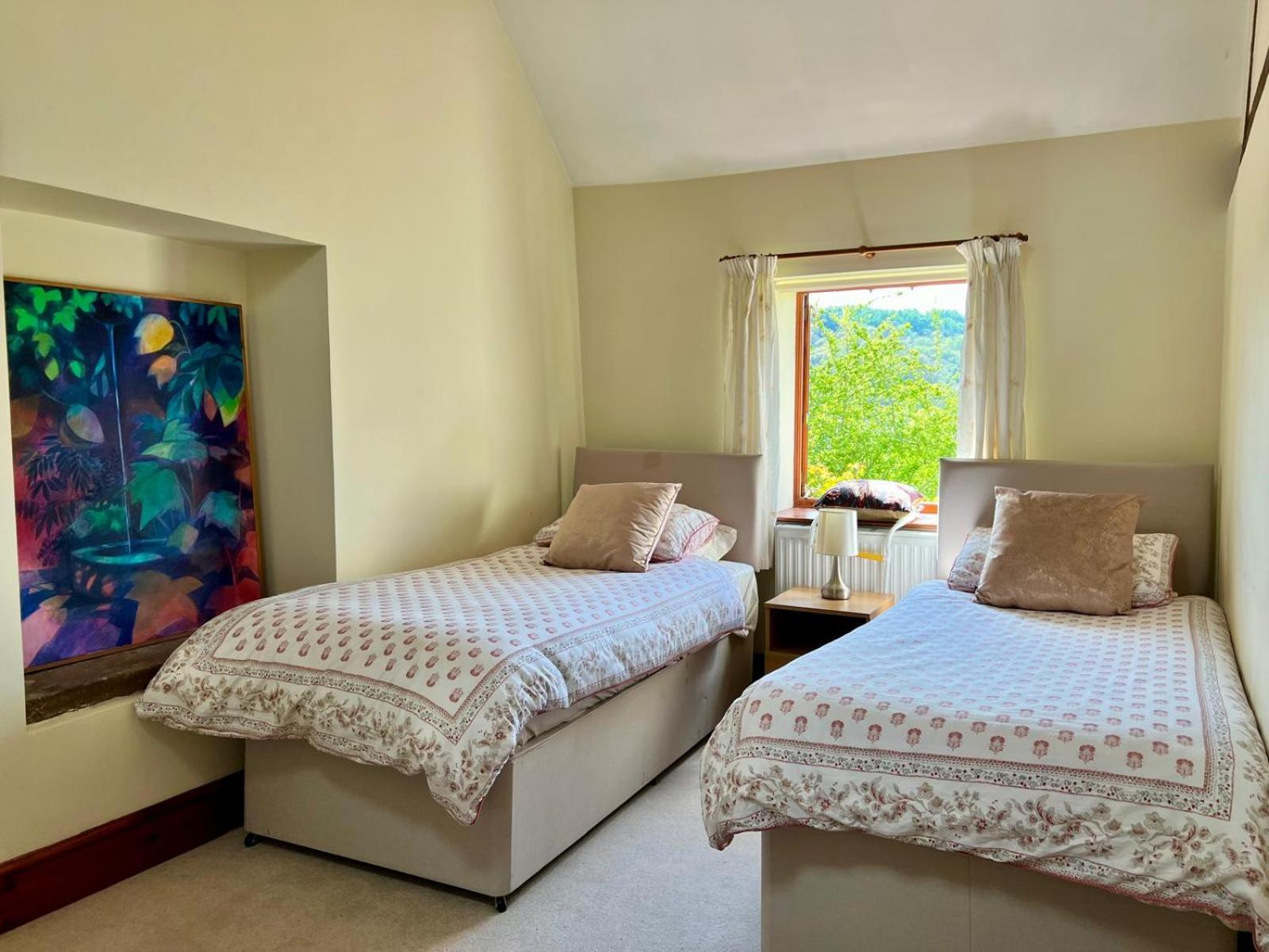 Abenhall Cottages Mitcheldean Bagian luar foto